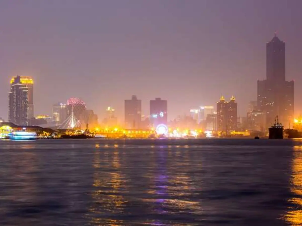 高雄夜景推薦｜愛河灣、壽山與旗津夜遊指南封面