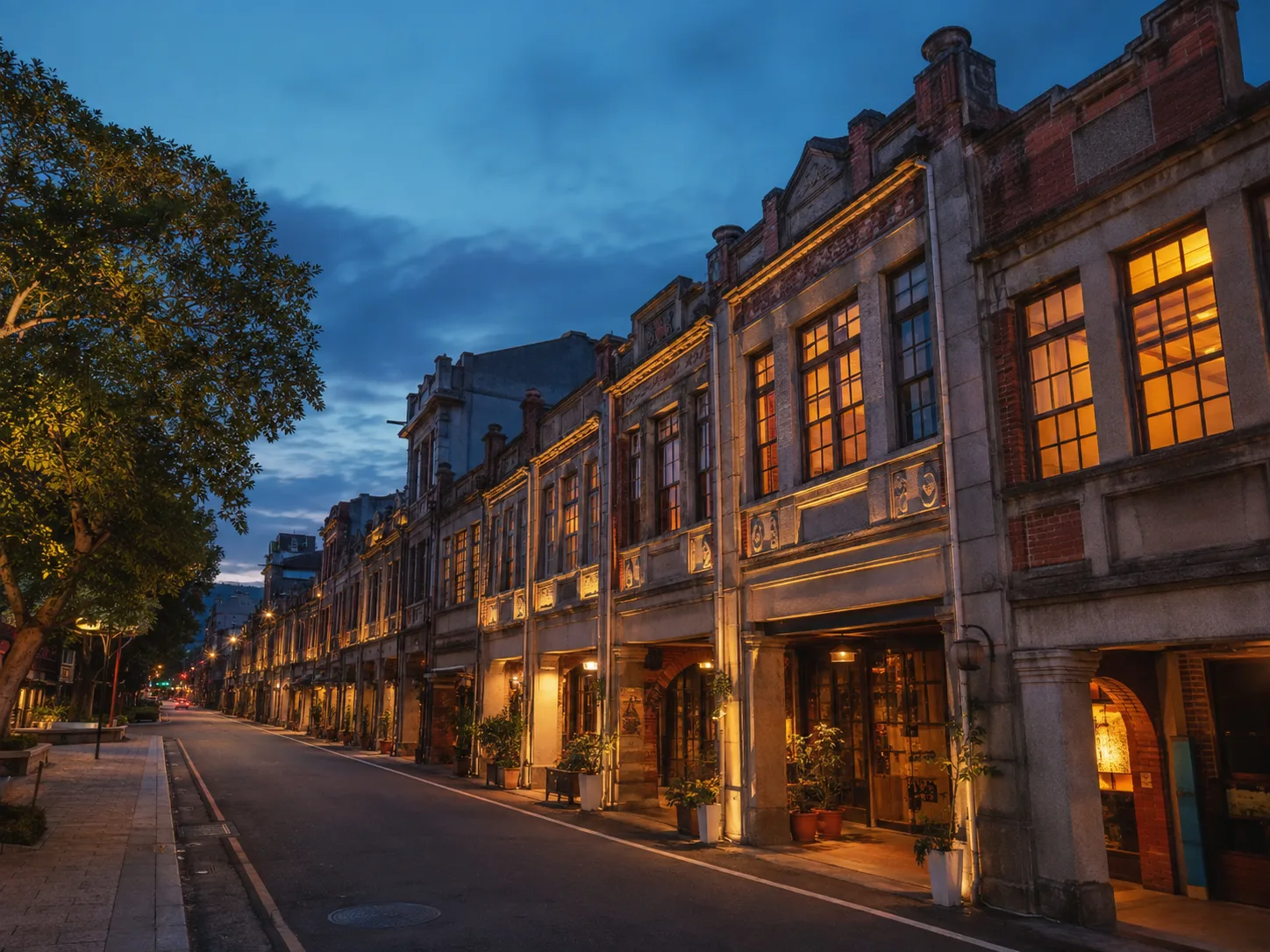 台北大稻埕夜間散步約會|迪化街、碼頭夕陽與老城晚餐路線封面