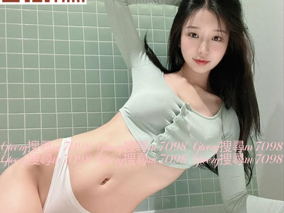 極品美女一個  凹凸有致 穴緊水多很敏感 叫聲淫口技超棒 很會吹  賴7098t封面