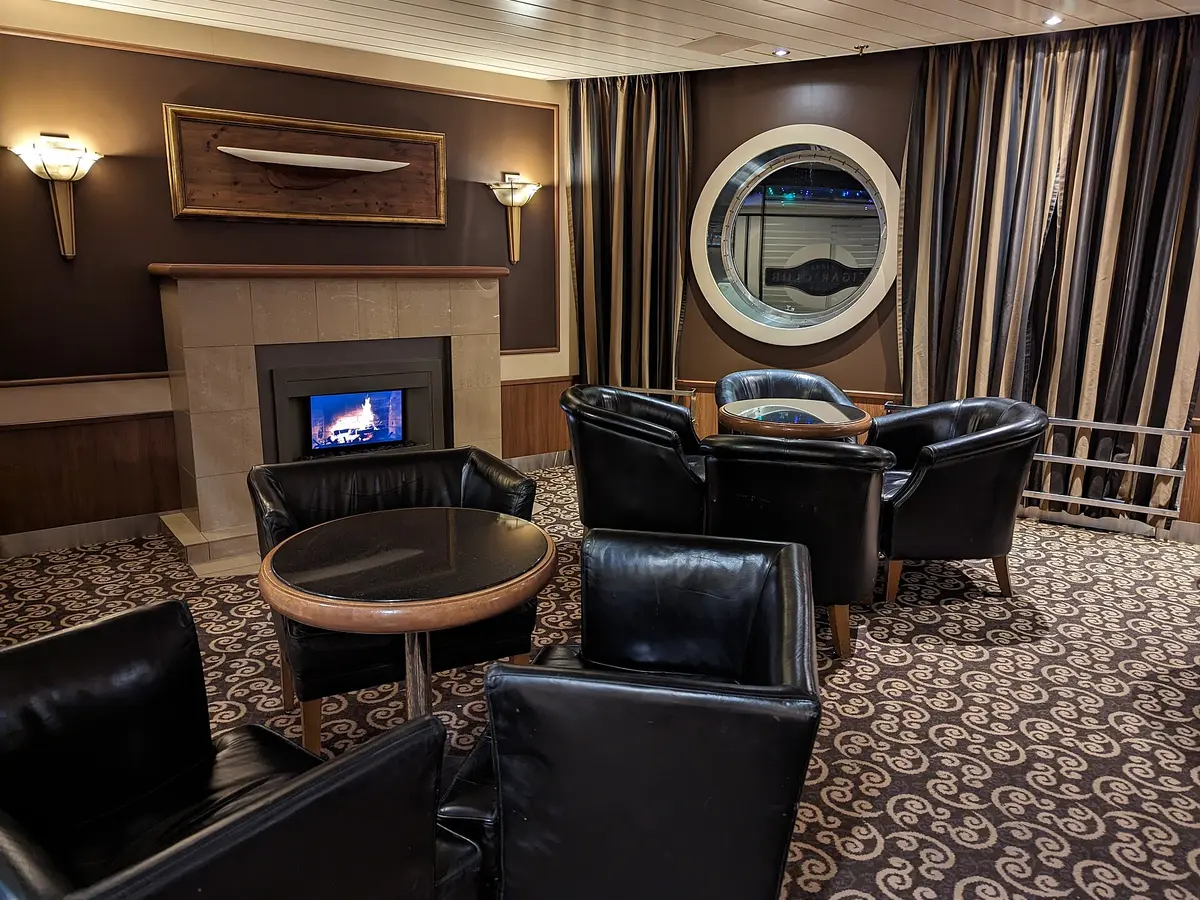 Baltic Queen, 20221217, Cigar bar, 01.jpg|AleWi