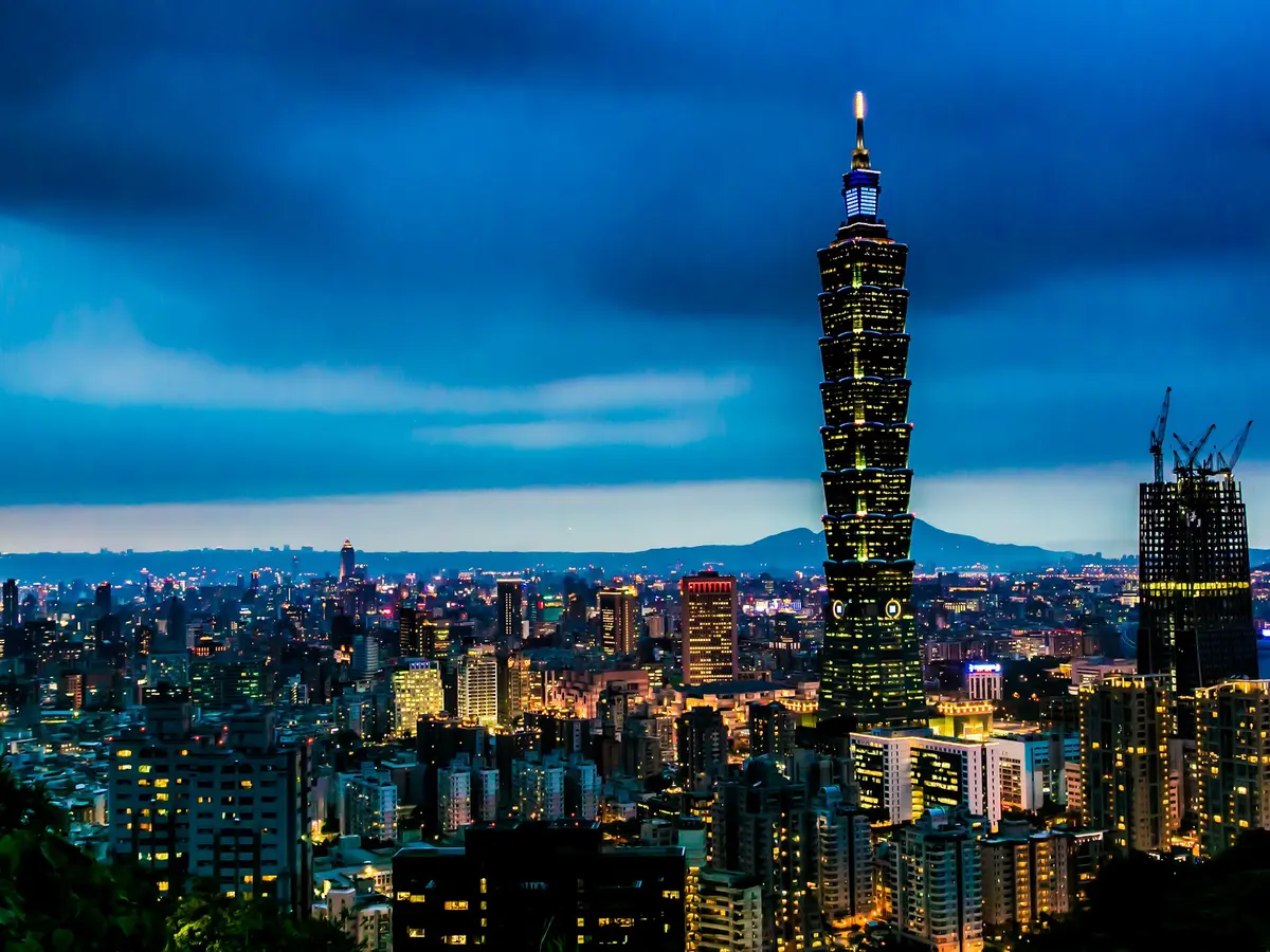 Taipei 101 blue hour 2016.jpg｜jaboczw