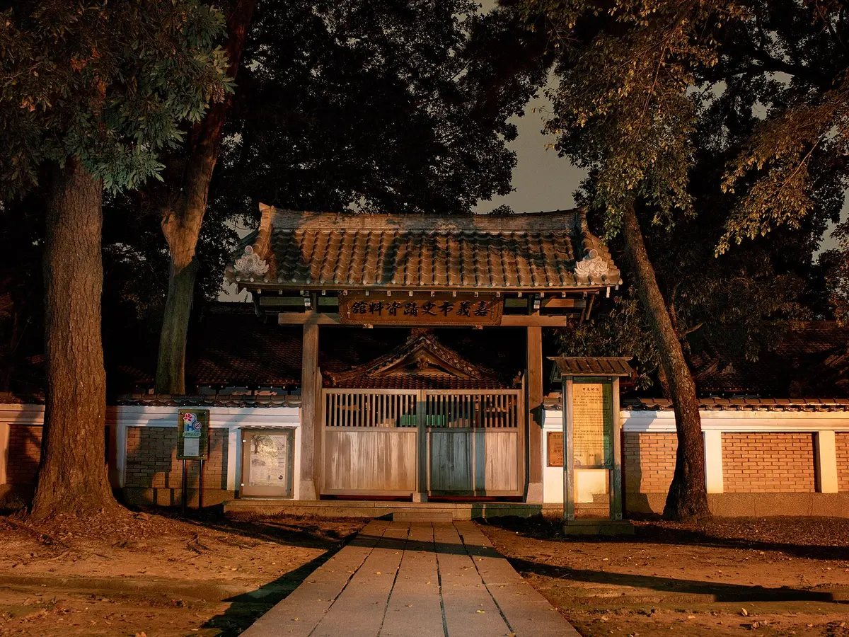 台南版｜夜間博物館與文化行程怎麼排？展覽、街區與晚餐路線指南封面